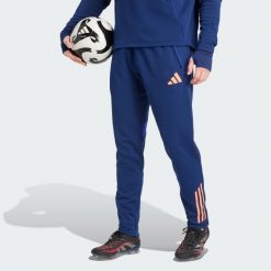Spodnie Tiro 25 Competition Winterized. Brązowe spodnie dresowe męskie ADIDAS, bez wzorów, z dresówki. Za 279.00 zł.