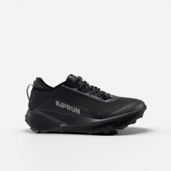 Buty do biegania w terenie męskie Kiprun Kipsummit WP. Czarne buty do biegania męskie KIPRUN, bez wzorów, bez zapięcia, do biegania. Za 489.99 zł.