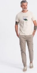 Ombre Męskie spodnie JOGGERY z zapinanymi kieszeniami cargo - beżowe V2 OM-PAJO-0123 XXL. Brązowe spodnie dresowe męskie Ombre, bez wzorów. Za 159.99 zł.