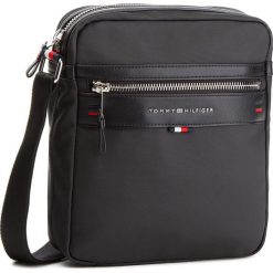 Saszetka TOMMY HILFIGER - Elevated Reporter Cc AM0AM03920 002. Saszetki męskie marki Tommy Hilfiger. W wyprzedaży za 309.00 zł.