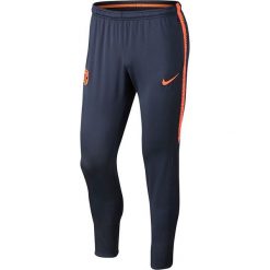 Nike Spodnie granatowe M Dry FC Barcelona Squad Pants r. S (AA3518 451). Długie spodnie sportowe męskie Nike. Za 219.00 zł.
