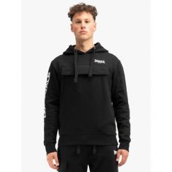 Bluza z kapturem o regularnym kroju Lonsdale Rushen. Białe bluzy nierozpinane męskie Lonsdale, bez wzorów, sportowe, bez ramiączek, z kapturem. W wyprzedaży za 242.10 zł.