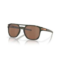 Męskie okulary przeciwsłoneczne Oakley® Latch Alpha w kolorze brązowym. Brązowe okulary przeciwsłoneczne męskie Oakley, bez wzorów, sportowe. Za 731.90 zł.