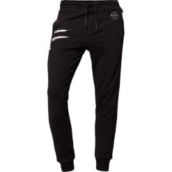 Plein Sport TROUSERS VIM Spodnie treningowe black. Długie spodnie sportowe męskie marki Plein Sport. W wyprzedaży za 683.40 zł.