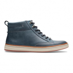 Skórzane półbuty w kolorze niebieskim. Niebieskie eleganckie półbuty męskie Clarks, z materiału. W wyprzedaży za 299.95 zł.