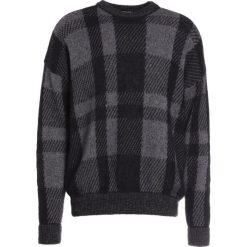Nuur Sweter check nero. Czarne swetry męskie Nuur, z materiału. W wyprzedaży za 526.05 zł.