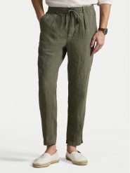 Polo Ralph Lauren Spodnie materiałowe 710940611009 Zielony Regular Fit. Zielone spodnie na co dzień męskie Polo Ralph Lauren, bez wzorów, ze lnu. Za 1,159.00 zł.