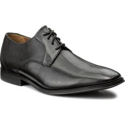 Półbuty CLARKS - Gliman Lace 261276547 Black Leather. Czarne eleganckie półbuty męskie Clarks, z materiału, klasyczne, bez obcasa, bez zapięcia. W wyprzedaży za 249.00 zł.