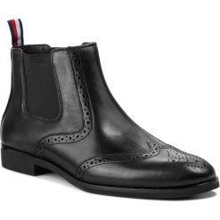 Sztyblety TOMMY HILFIGER - Dressy Casual Leathe FM0FM01749 Black 990. Czarne sztyblety męskie marki Tommy Hilfiger, z materiału. Za 649.00 zł.