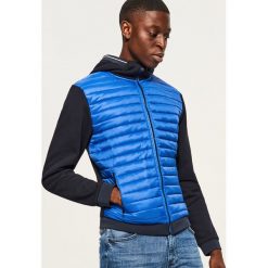 Pikowana bluza z kapturem - Niebieski. Bluzy z kapturem męskie marki Reserved. W wyprzedaży za 69.99 zł.