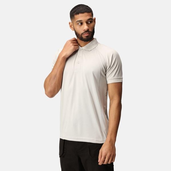 Koszulka polo robocza męska Coolweave. Szare koszulki polo męskie Regatta, m, bez wzorów, sportowe, bez kołnierzyka, bez ramiączek. W wyprzedaży za 84.99 zł.