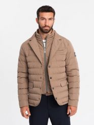 Pikowana męska kurtka o kroju marynarki – beżowa V5 - Rozmiar: XL. Brązowe kurtki męskie Ombre Clothing, m, z aplikacjami, z gumy, eleganckie, bez ramiączek, bez kaptura. W wyprzedaży za 239.99 zł.