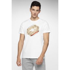 T-shirt męski TSM010 - biały. Białe t-shirty męskie 4f, m, bez wzorów, bez kołnierzyka, bez ramiączek. W wyprzedaży za 34.99 zł.