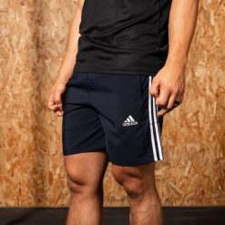 Spodenki fitness cardio męskie ADIDAS. Szorty sportowe męskie ADIDAS, bez wzorów, z materiału, sportowe. W wyprzedaży za 79.99 zł.