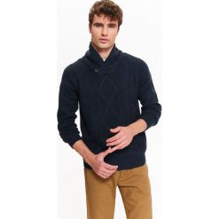 SWETER MĘSKI Z SZALOWYM KOŁNIERZEM I PRZEPLOTAMI. Swetry męskie TOP SECRET. W wyprzedaży za 39.99 zł.