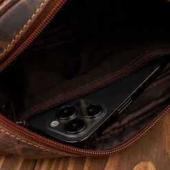 Paolo Peruzzi Saszetka męska brązowa skórzana do ręki vintage T-130-HBR. Brązowe saszetki męskie Paolo Peruzzi, bez wzorów. Za 178.58 zł.