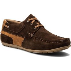 Półbuty LASOCKI FOR MEN MB-JURA2-015. Czerwone eleganckie półbuty męskie Lasocki For Men, z nubiku, bez obcasa, bez zapięcia. W wyprzedaży za 119.99 zł.