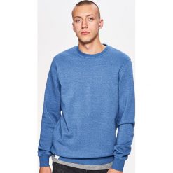 Gładka bluza BASIC - Niebieski. Bez kategorii marki Cropp. W wyprzedaży za 39.99 zł.