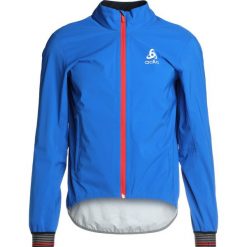 ODLO JACKET TYFOON Kurtka hardshell energy blue. Niebieskie kurtki outdoor męskie Odlo, z hardshellu. W wyprzedaży za 503.20 zł.