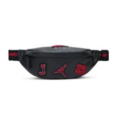 Saszetka nerka Air Jordan Jam Borough Varsity Crossbody Bag Czarna MA9064-023. Czarne saszetki męskie Jordan, bez wzorów. Za 286.35 zł.