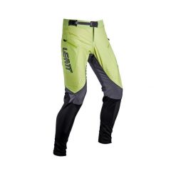 Spodnie rowerowe LEATT Pant MTB Gravity 5.0. Czarne szorty sportowe męskie LEATT, bez wzorów, sportowe. W wyprzedaży za 674.25 zł.