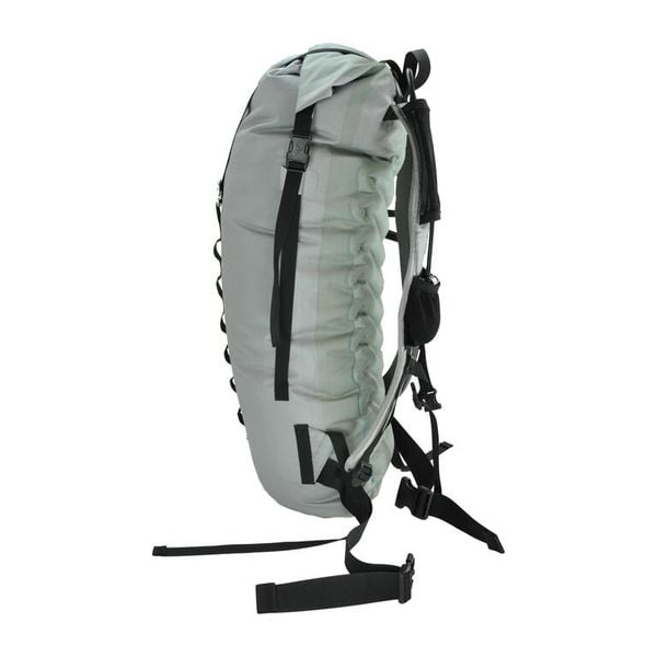 Plecak turystyczny ze stelażem Air Frame Klymit Splash 25l. Szare plecaki męskie KLYMIT, bez wzorów. Za 515.15 zł.