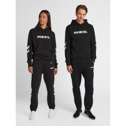 Bluza z kapturem Hummel Legacy Logo. Czarne bluzy z kapturem męskie HUMMEL, s, bez wzorów, z kapturem. Za 167.50 zł.