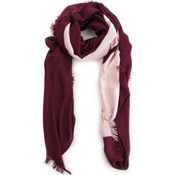 Chusta CALVIN KLEIN - Calvin Race Square Scarf K60K604911 242. Czerwone szaliki męskie Calvin Klein, z materiału. Za 229.00 zł.