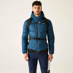 Kurtka męska hybrydowa Leedre z kapturem. Niebieskie kurtki męskie Regatta, m, bez wzorów, z puchu, sportowe, bez ramiączek, z kapturem. Za 239.99 zł.