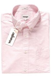 KOSZULA WRANGLER LS 1PKT BUTTON DOWN PEPPA PINK W58833NU6 112129605. Różowe koszule męskie Wrangler, l, bez wzorów, z materiału, bez kołnierzyka, bez ramiączek. Za 119.99 zł.