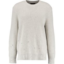 AllSaints IVANN CREW Sweter ecru white. Kardigany męskie marki AllSaints. W wyprzedaży za 519.20 zł.