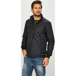 Calvin Klein Jeans - Kurtka. Czarne kurtki męskie Calvin Klein Jeans, z elastanu, z krótkim rękawem. Za 799.90 zł.