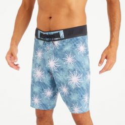 Spodenki surfingowe męskie Olaian 900 20" Morpho Yingyang. Niebieskie szorty męskie OLAIAN, bez wzorów, z elastanu, sportowe. W wyprzedaży za 129.99 zł.