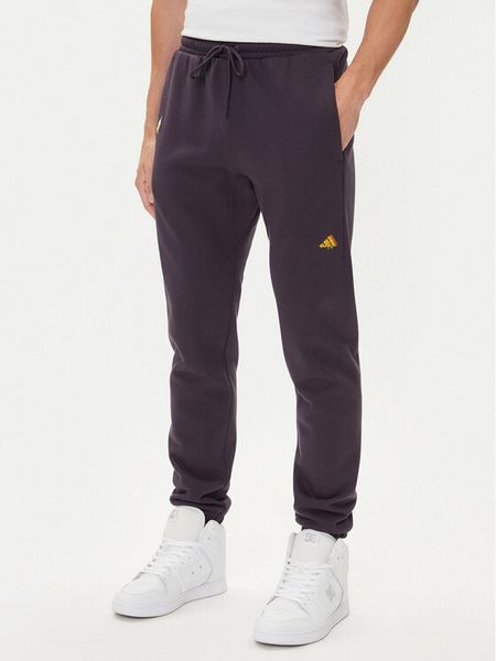 Adidas Spodnie dresowe Fortnite JV8015 Fioletowy Regular Fit. Fioletowe spodnie dresowe męskie ADIDAS, bez wzorów, z bawełny. Za 279.99 zł.