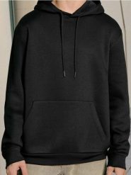 Bluza hoodie basic - czarny. Czarne bluzy nierozpinane męskie Sinsay, l, bez wzorów, bez ramiączek, bez kaptura. Za 39.99 zł.