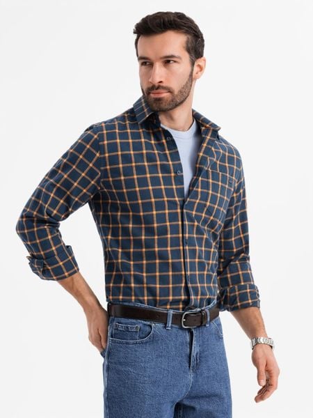 Męska flanelowa koszula w kratę SLIM FIT - granatowo-pomarańczowa V1 - Rozmiar: S. Niebieskie koszule męskie Ombre Clothing, m, bez wzorów, z bawełny, bez kołnierzyka, bez ramiączek. W wyprzedaży za 49.99 zł.