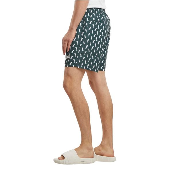 Szorty kąpielowe Urban Classics Pattern. Zielone kąpielówki męskie Urban Classics, bez wzorów. Za 168.00 zł.