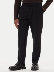Calvin Klein Chinosy LV04LE613G Czarny Slim Fit. Czarne eleganckie spodnie męskie Calvin Klein, bez wzorów, z wiskozy. Za 559.99 zł.