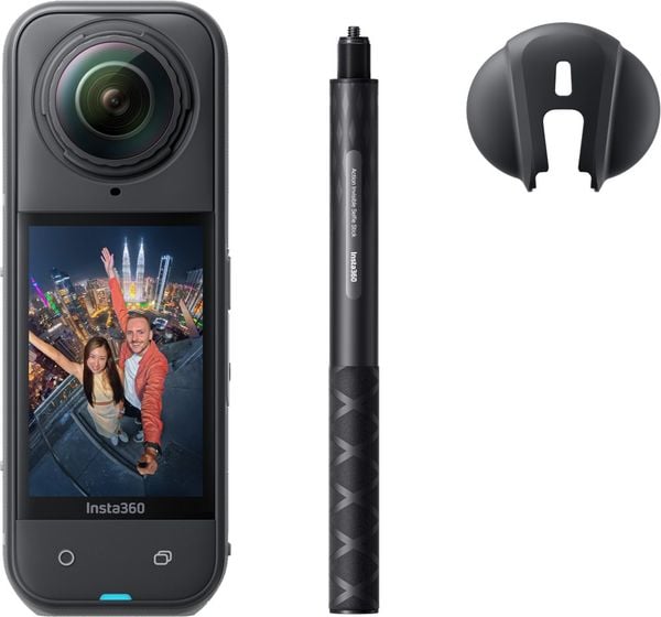 Kamera Insta360 X5 Snowboard Bundle czarna. Czarne kamery sportowe INSTA360. Za 3,370.18 zł.