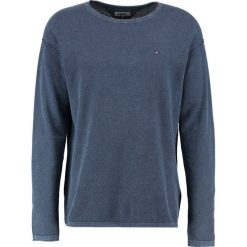 Tommy Jeans WAFFLE Sweter black iris. Kardigany męskie marki Tommy Jeans. W wyprzedaży za 404.10 zł.