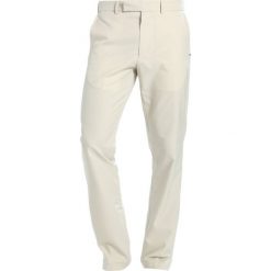 Polo Ralph Lauren Golf TAILOREDFIT Spodnie materiałowe basic sand. Długie spodnie sportowe męskie marki Polo Ralph Lauren Golf. W wyprzedaży za 439.20 zł.