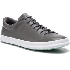 Sneakersy CAMPER - Chasis Sport K100373-007 Grey. Buty sportowe na co dzień męskie Camper. W wyprzedaży za 259.00 zł.