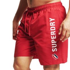Spodenki kąpielowe męskie Superdry CODE APLLQUE 19INCH. Czerwone kąpielówki męskie Superdry., m, bez wzorów, z poliesteru. W wyprzedaży za 163.05 zł.