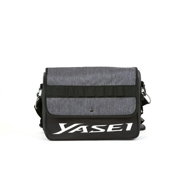 Torba na ramię Shimano Yasei Street Bag. Czarne torby męskie na ramię SHIMANO, bez wzorów, sportowe, na ramię. Za 227.35 zł.