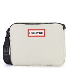 Saszetka Hunter. Brązowe saszetki męskie Hunter, bez wzorów, młodzieżowe, małe. Za 89.99 zł.