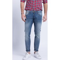 Wrangler - Jeansy Bryson Cross Grain. Szare jeansy męskie Wrangler, z jeansu. Za 329.90 zł.