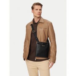 Saszetka Just Cavalli. Czarne saszetki męskie Just Cavalli, bez wzorów, małe. Za 589.99 zł.