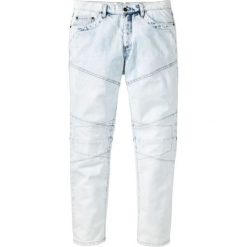 Dżinsy Loose Fit Tapered bonprix jasnoniebieski "bleached used". Niebieskie jeansy męskie bonprix, bez wzorów, z jeansu. Za 59.99 zł.