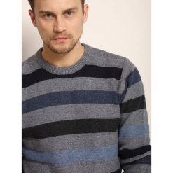 SWETER DŁUGI RĘKAW MĘSKI. Swetry męskie TOP SECRET. W wyprzedaży za 39.99 zł.