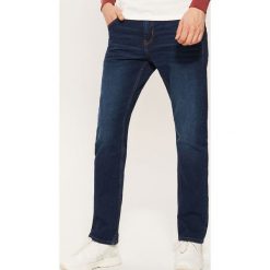 Jeansy regular classic - Granatowy. Niebieskie jeansy męskie House, z jeansu. Za 129.99 zł.